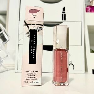 New✅ Fenty Beauty Gloss Bomb Universal Lip Luminizer - Fussy